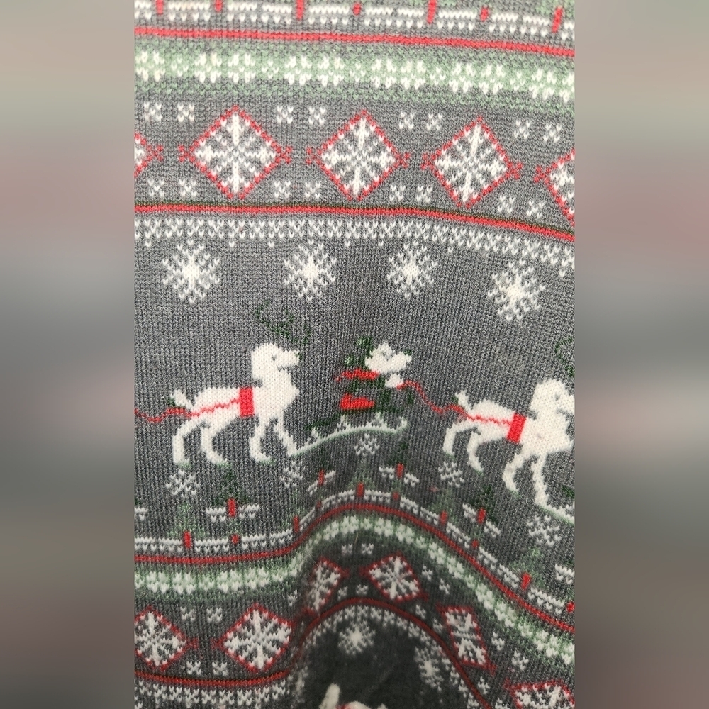 Disney Parks Mens Holiday Sweater with Micky Pulling Sled Pattern Sz XL - Picture 3 of 3